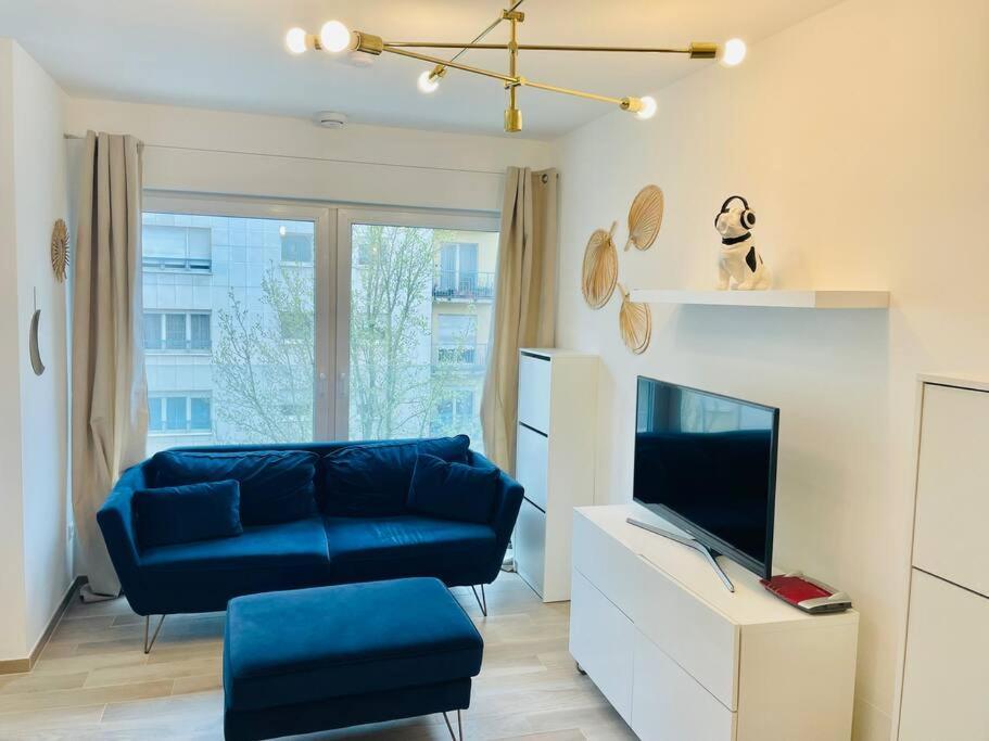 Brand New Studio In City Center - Glesner Apartment