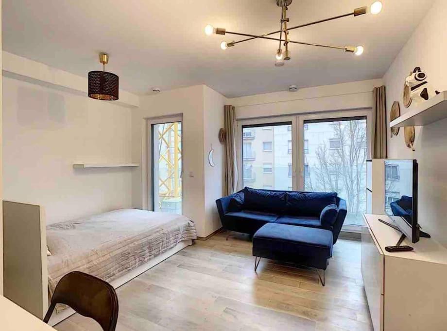 Apartment Brand New Studio In City Center - Glesner
